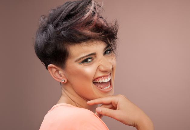 foto de corte media melena asimétrico